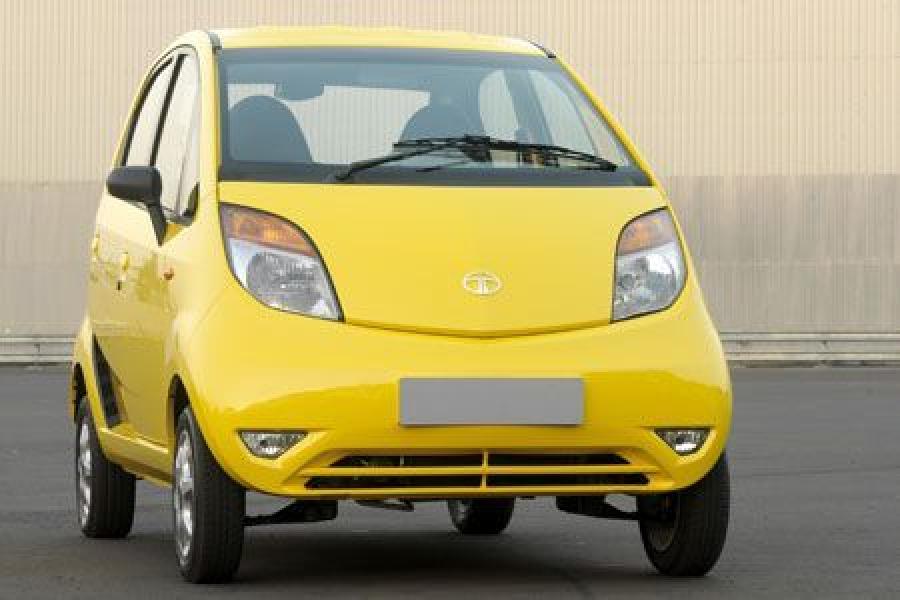  Tata Nano Luxury 2008 года  (фото 4 из 28)